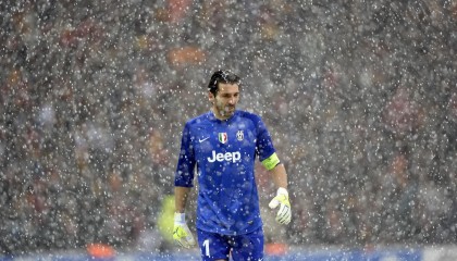 爱游戏赛事中心-水上跃动—水上瑜伽引领健康新风潮，水上运动